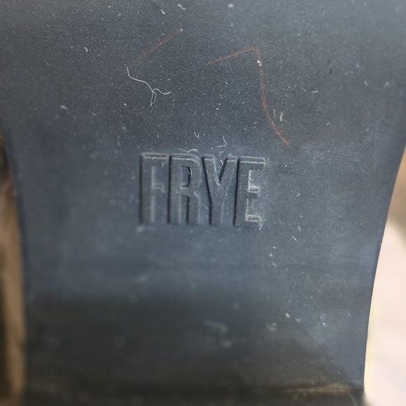 Frye Myra Lug Combat Suede Lace-up Zip Mid Heel Bootie, Olive Green Size 6 - Picture 7 of 9